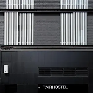 airhostel-barcelona-aeropuerto.catalonia-hotels.com/